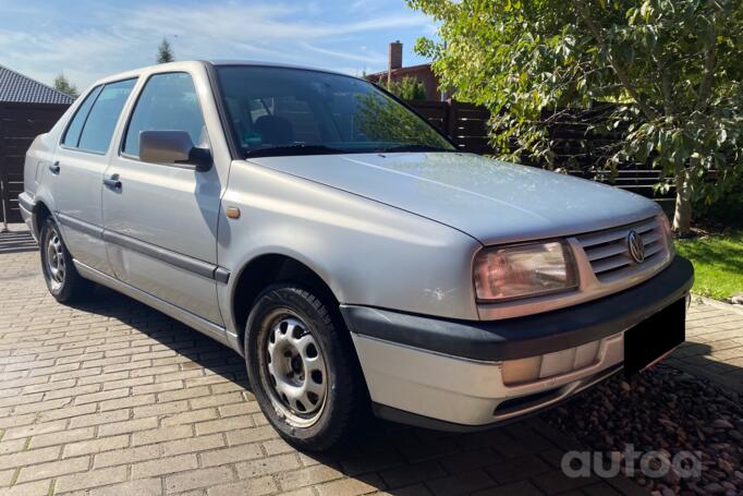 Volkswagen Vento 1 generation Sedan