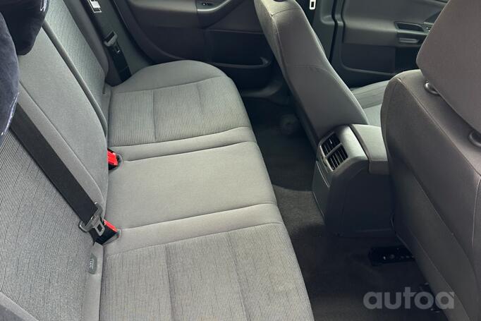 Volkswagen Golf 5 generation Hatchback 5-doors