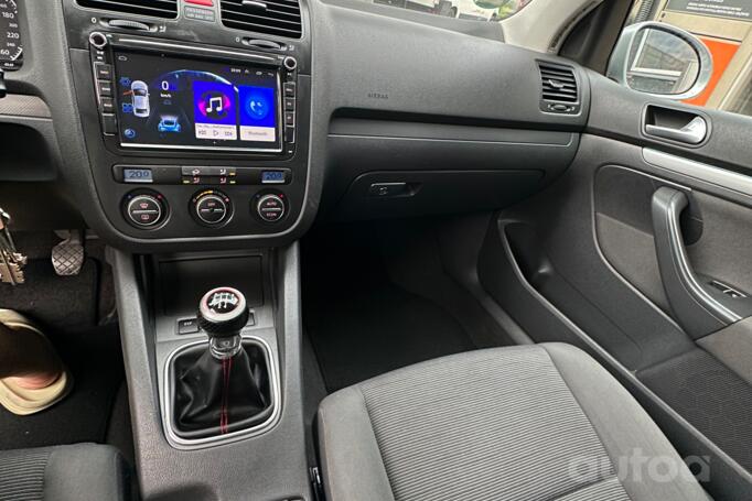 Volkswagen Golf 5 generation Hatchback 5-doors