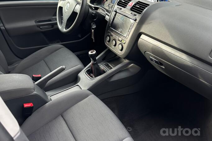 Volkswagen Golf 5 generation Hatchback 5-doors