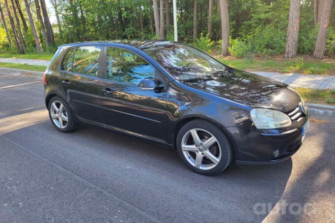 Volkswagen Golf 5 generation Hatchback 5-doors