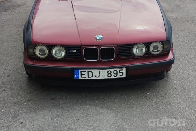 BMW 5 Series E34 Sedan