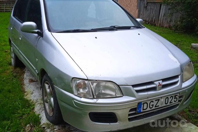Mitsubishi Space Star 1 generation Minivan