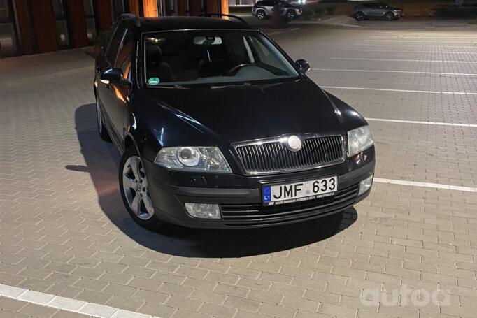 Skoda Octavia 2 generation Combi wagon 5-doors