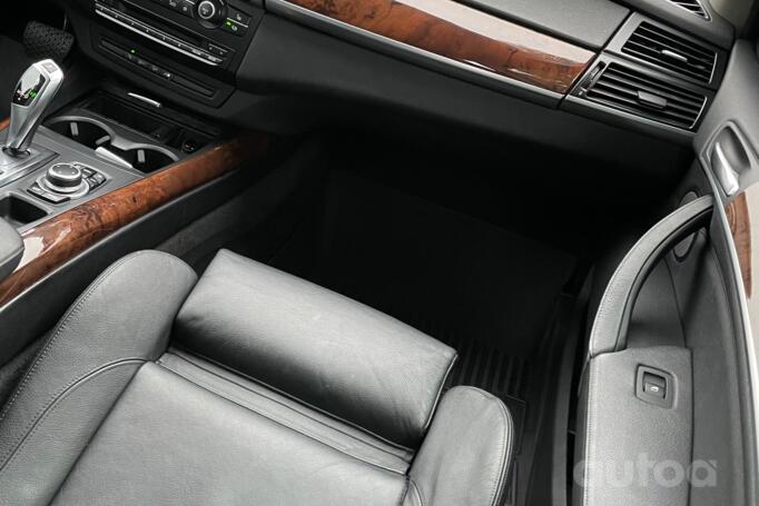 BMW X5 E70 Crossover