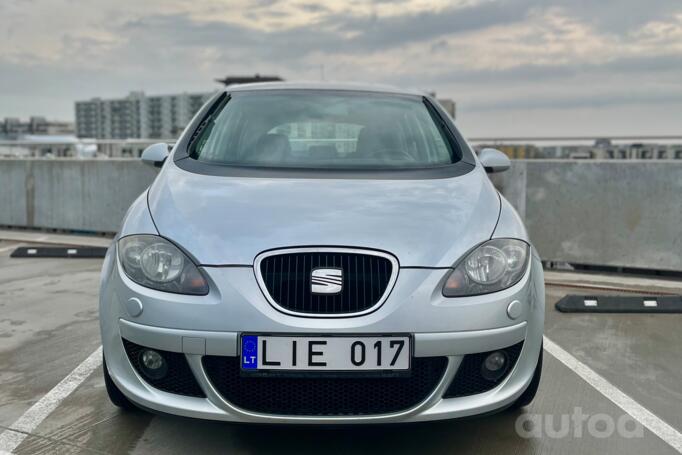 SEAT Toledo 3 generation Hatchback