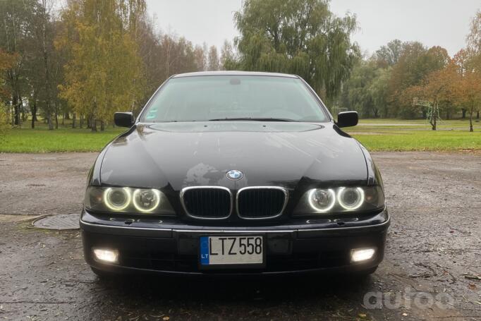 BMW 5 Series E39 Sedan 4-doors