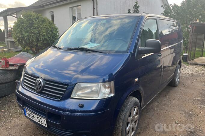 Volkswagen Transporter T5 Minivan 4-doors