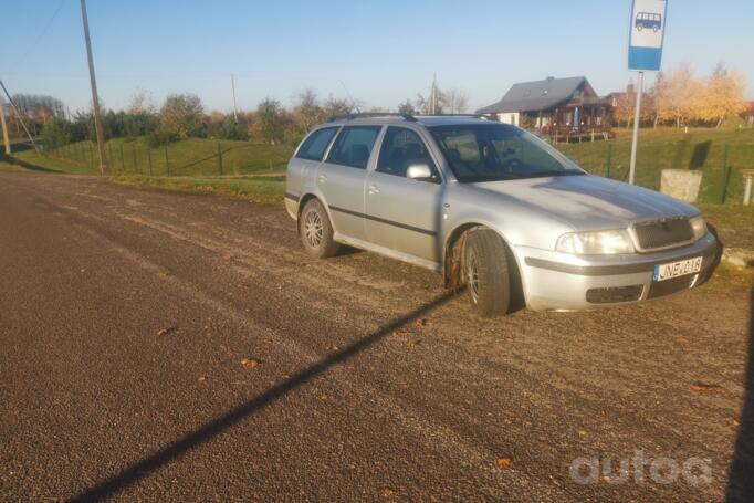 Skoda Octavia 1 generation [restyling] Combi wagon 5-doors