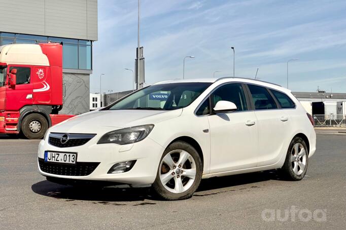 Opel Astra J Hatchback 5-doors
