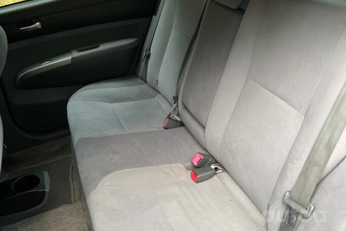 Toyota Prius 2 generation Hatchback