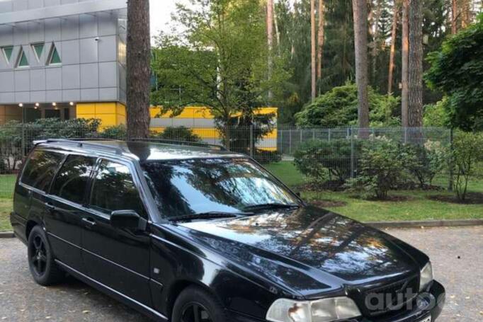 Volvo V70 1 generation wagon