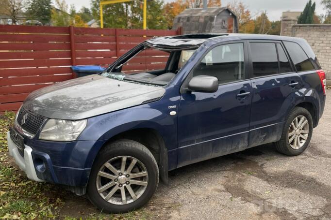 Suzuki Grand Vitara 3 generation [restyling]