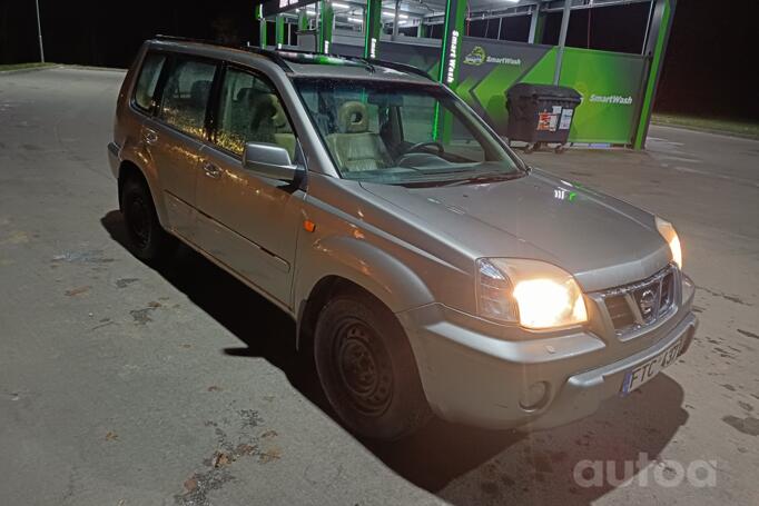 Nissan X-Trail T30 Crossover