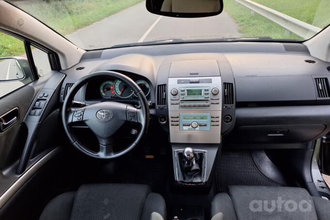 Toyota Corolla Verso 1 generation [restyling] Minivan