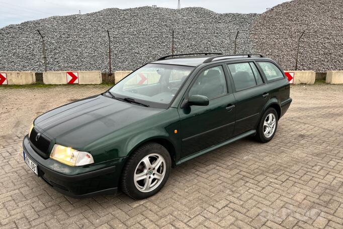 Skoda Octavia 1 generation [restyling] Combi wagon 5-doors