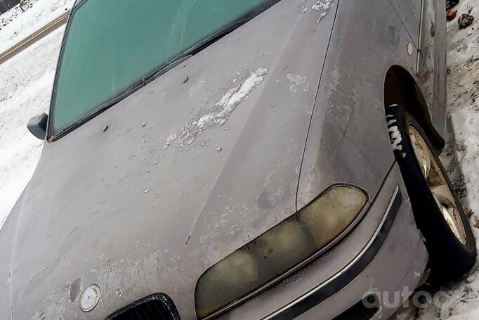 BMW 5 Series E39 Sedan 4-doors