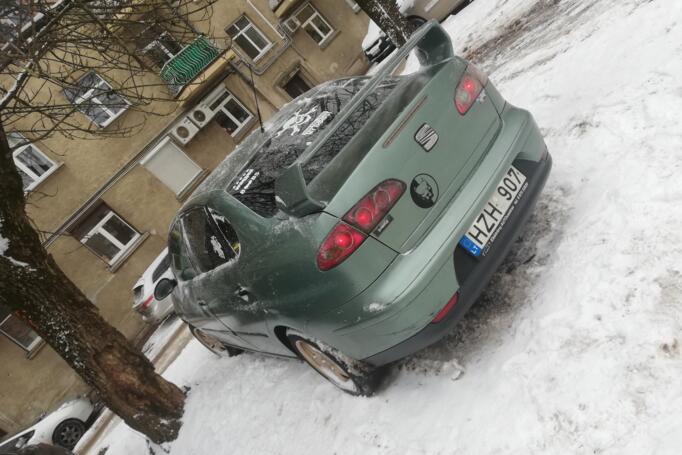 SEAT Cordoba 3 generation Sedan