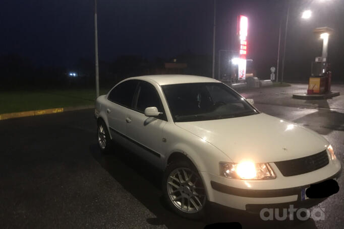Volkswagen Passat B5 Sedan 4-doors