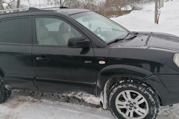 Hyundai Tucson 1 generation Crossover