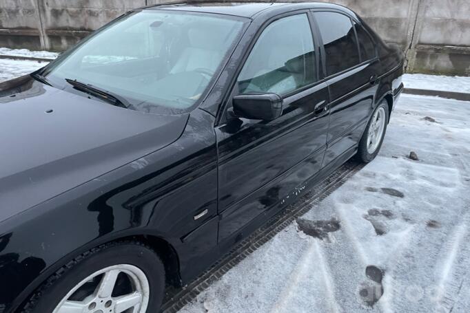 BMW 5 Series E39 Sedan 4-doors
