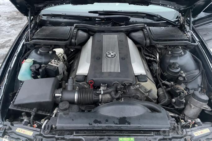 BMW 5 Series E39 Sedan 4-doors