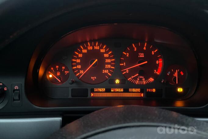 BMW 5 Series E39 Sedan 4-doors