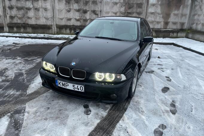 BMW 5 Series E39 Sedan 4-doors
