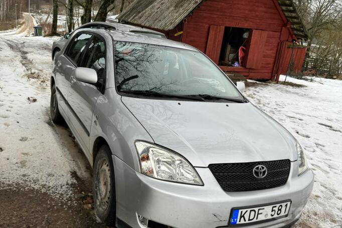 Toyota Corolla E120 Hatchback 5-doors