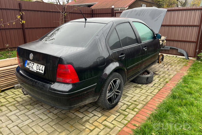 Volkswagen Bora 1 generation Sedan