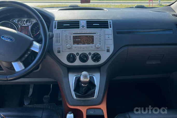 Ford Kuga 1 generation Crossover