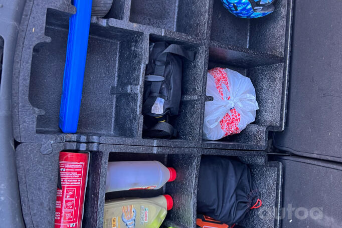 Ford Kuga 1 generation Crossover