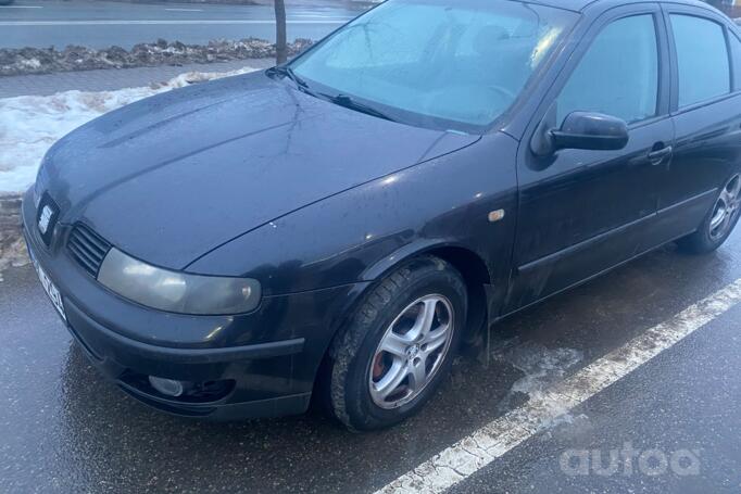 SEAT Toledo 2 generation Sedan