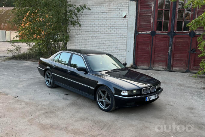 BMW 7 Series E38 Sedan