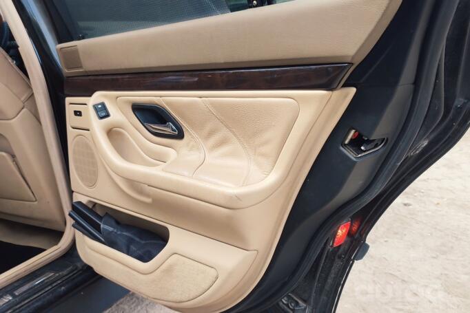 BMW 7 Series E38 Sedan