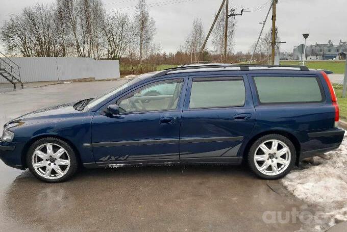 Volvo V70 2 generation R wagon 5-doors