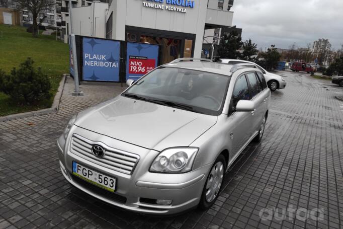 Toyota Avensis 2 generation wagon