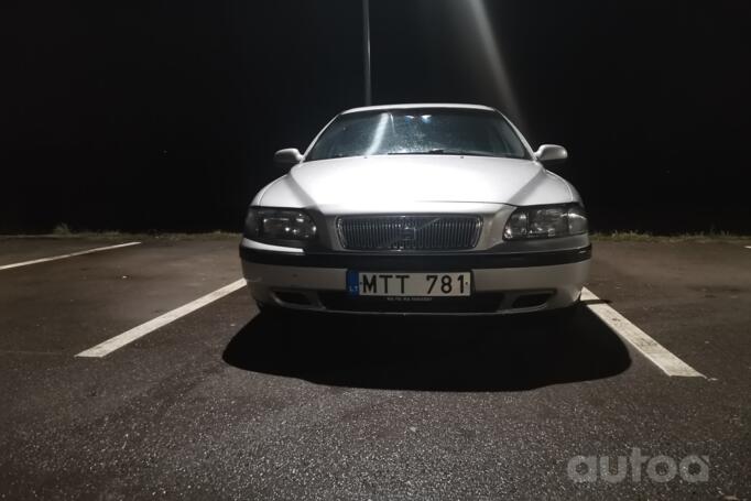 Volvo V70 2 generation wagon