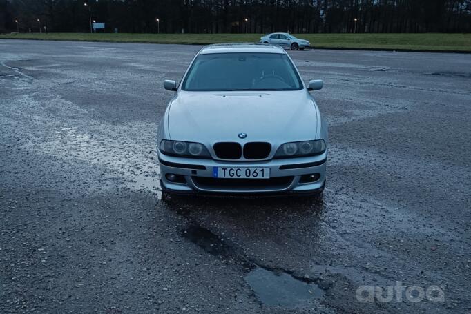 BMW 5 Series E39 Sedan 4-doors