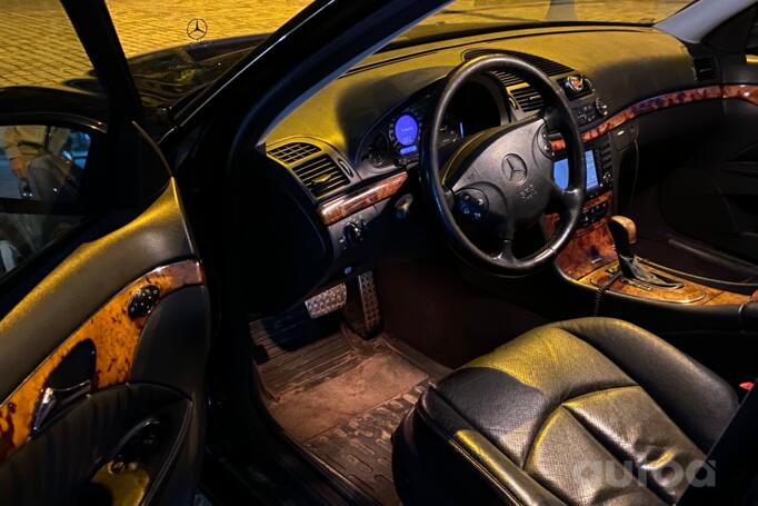 Mercedes-Benz E-Class W211/S211 wagon 5-doors