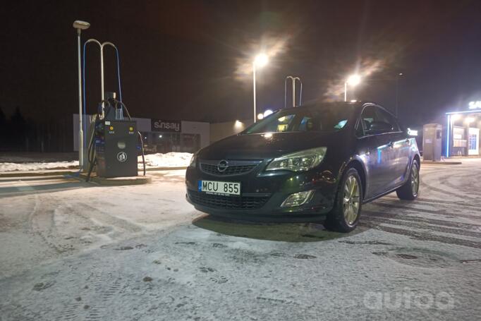 Opel Astra J [restyling] Sedan