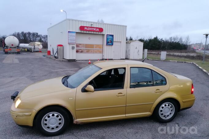 Volkswagen Bora 1 generation Sedan