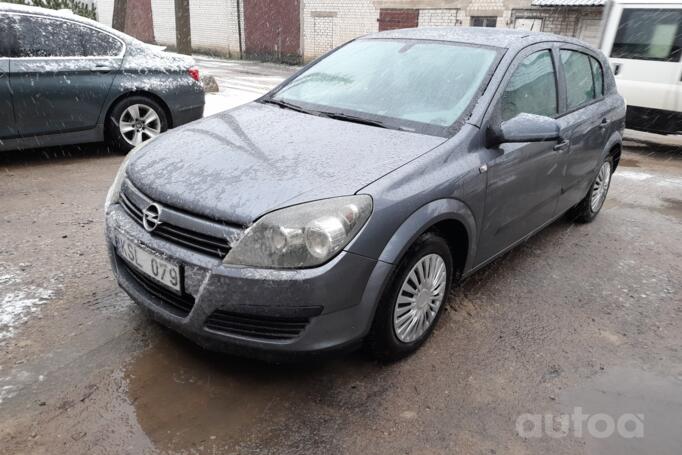 Opel Astra H Hatchback