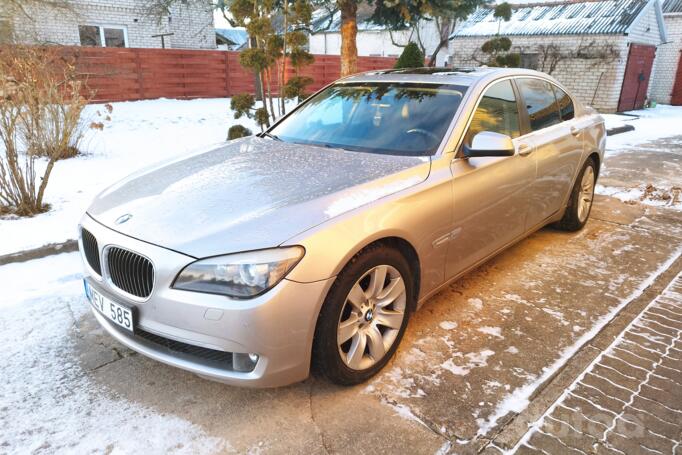 BMW 7 Series F01/F02 Sedan