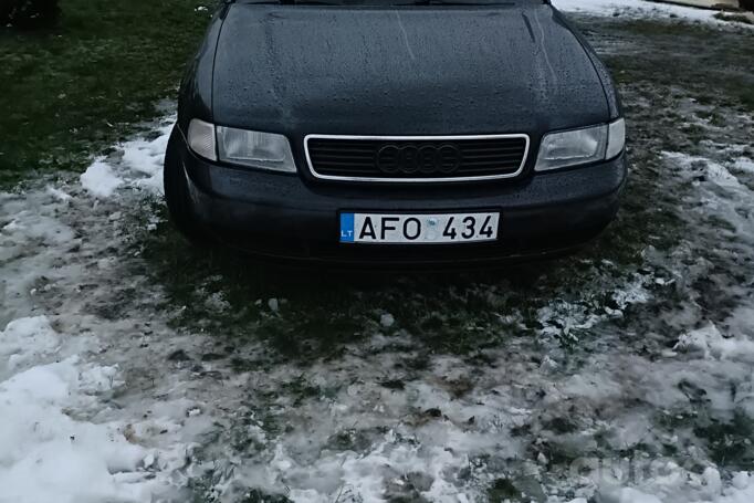 Audi A4 B5 Avant wagon 5-doors