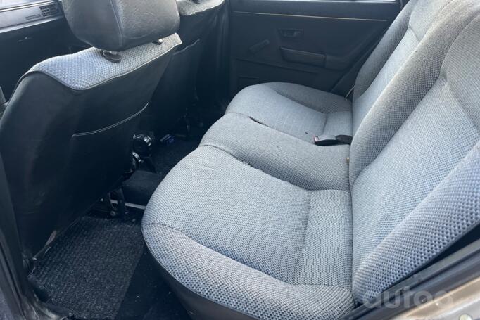 Volkswagen Passat B2 Hatchback 5-doors