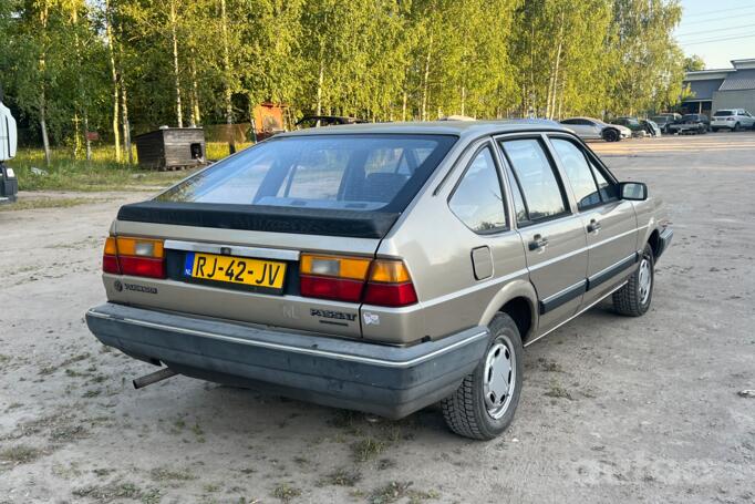 Volkswagen Passat B2 Hatchback 5-doors