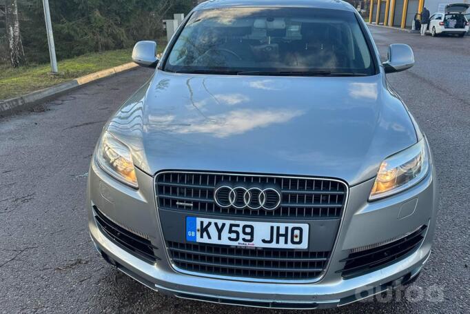 Audi Q7 4L Crossover