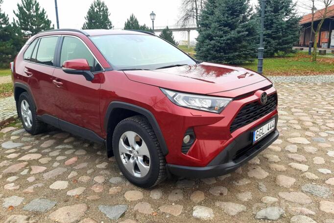 Toyota RAV4 5 generation Crossover