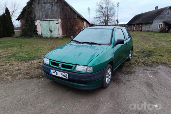 SEAT Ibiza 2 generation Hatchback 3-doors